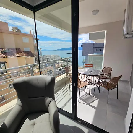 Seaview In Apartment *